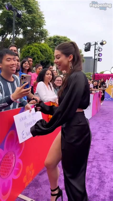 kira kosarin sexy|Kira Kosarin Shows Off Butt, Hypes New Single In .